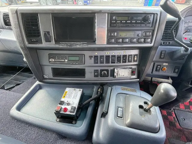 日野 プロフィア BKG-SH1EGXG(2WD)の写真23