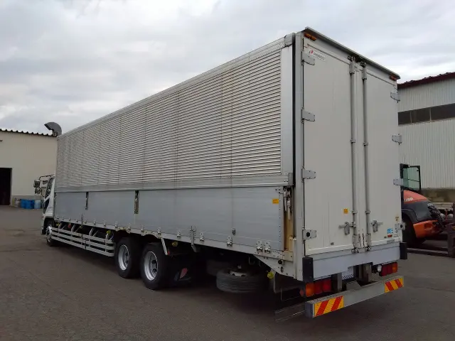 三菱 ファイター LDG-FQ62F(6x4)の写真4