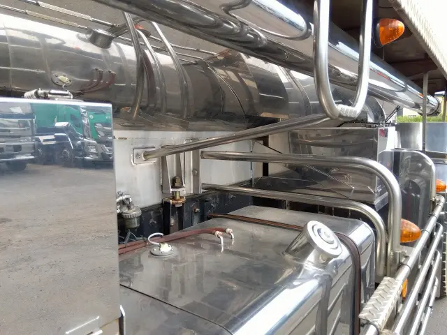 いすゞ ギガ KL-CYG23P4(6x2)の写真14