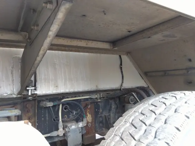 いすゞ ギガ KL-CYG23P4(6x2)の写真15