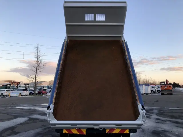 いすゞ フォワード 2PG-FRS90S2(4WD)の写真9