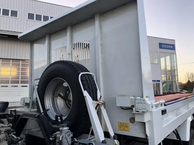 いすゞ フォワード 2PG-FRS90S2(4WD)の写真10