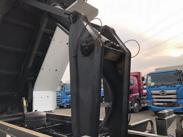 日野 プロフィア QKG-FS1EKDA(6x4)の写真10