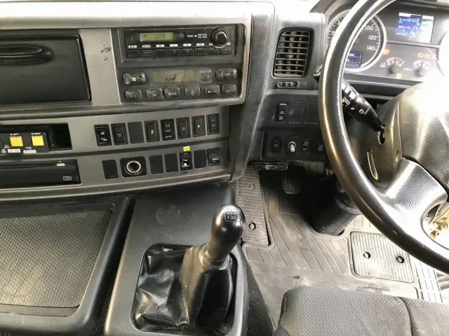 日野 プロフィア QKG-FS1EKDA(6x4)の写真23