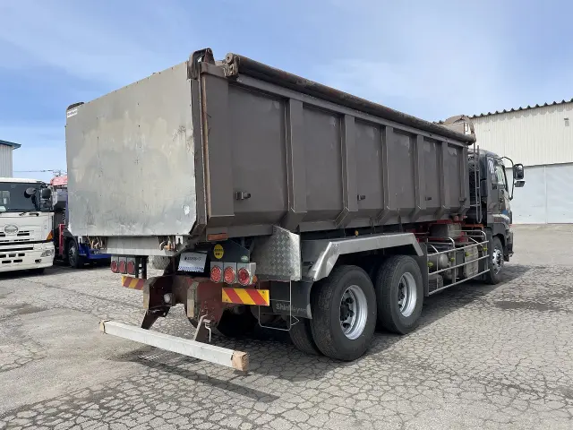 いすゞ ギガ LKG-CYZ77AM(6x4)の写真6