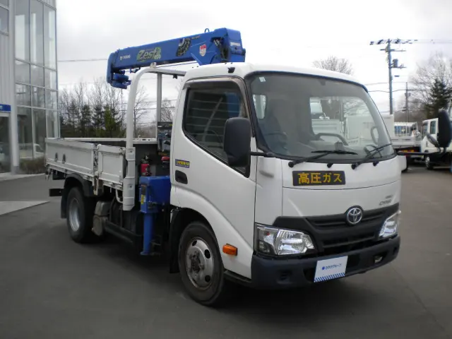 トヨタ ダイナ TKG-XZU685(4WD)の写真2