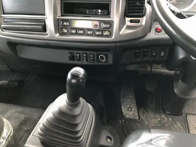 日野 レンジャー TKG-FD7JLAA(2WD)の写真23