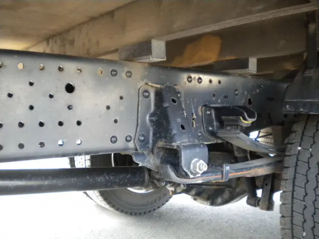 いすゞ エルフ 2PG-NPS88AR(4WD)の写真12