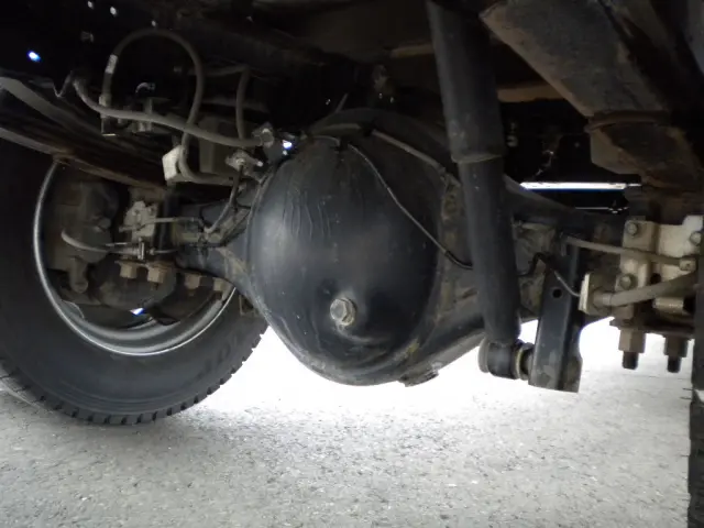 いすゞ エルフ 2PG-NPS88AR(4WD)の写真17