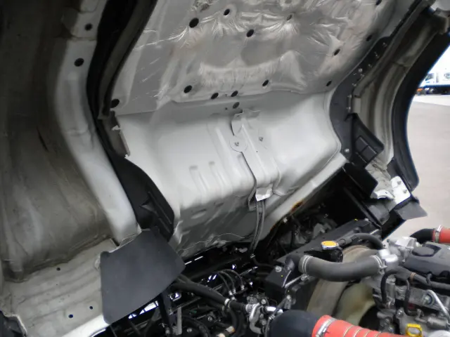 いすゞ エルフ 2PG-NPS88AR(4WD)の写真19