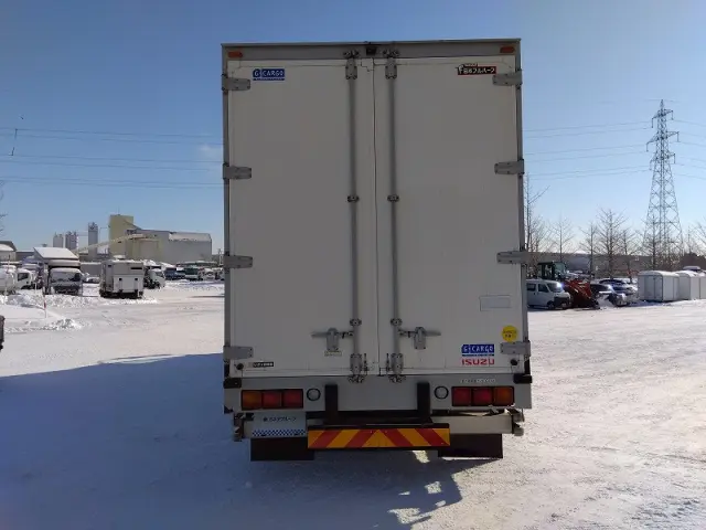 いすゞ ギガ QKG-CYJ77B(8x4)の写真5