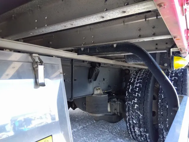 いすゞ ギガ QKG-CYJ77B(8x4)の写真14