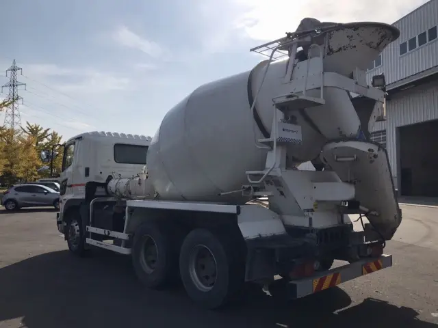 日野 プロフィア QPG-FS1AKDA(6x4)の写真4