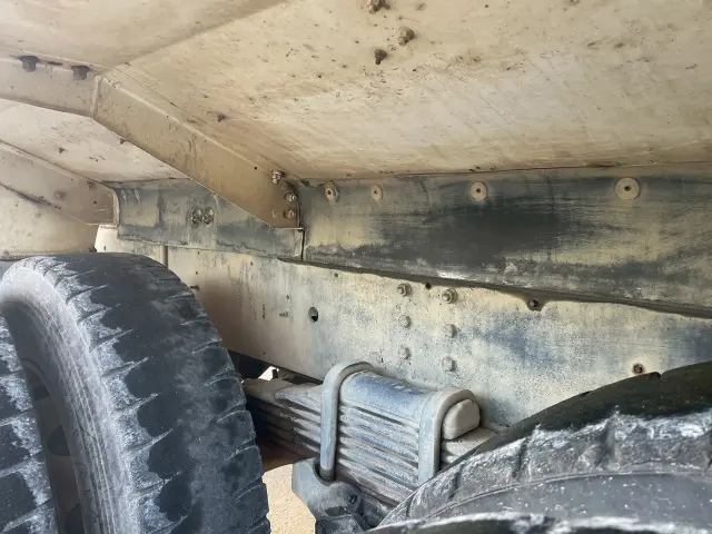 日野 プロフィア QPG-FS1AKDA(6x4)の写真13