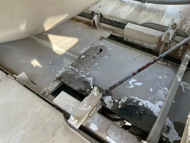 日野 プロフィア QPG-FS1AKDA(6x4)の写真15