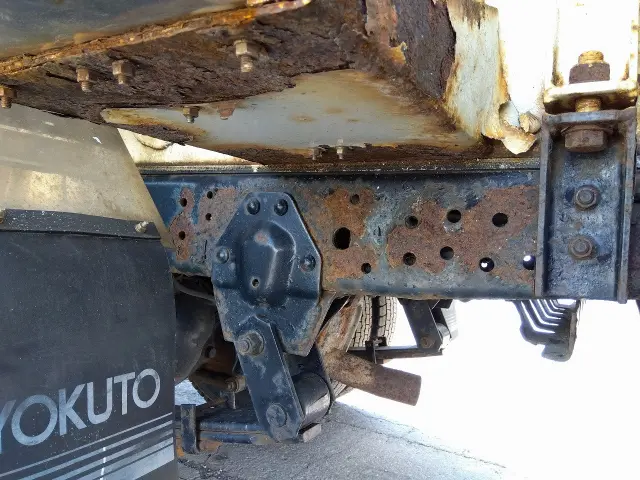 いすゞ エルフ TDG-NKS85AN(4WD)の写真13