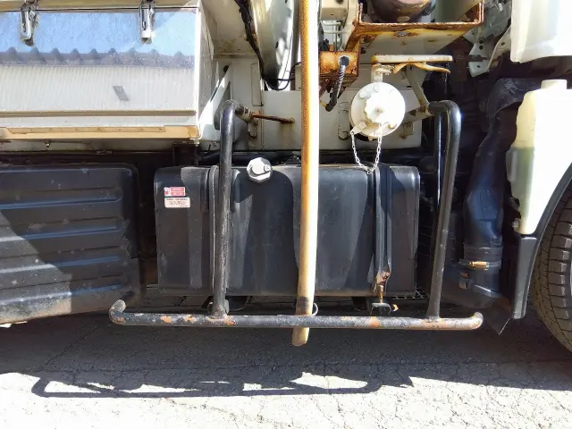 いすゞ エルフ TDG-NKS85AN(4WD)の写真14