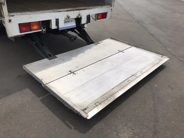 日野 プロフィア QKG-FW1EXBG(8x4)の写真14