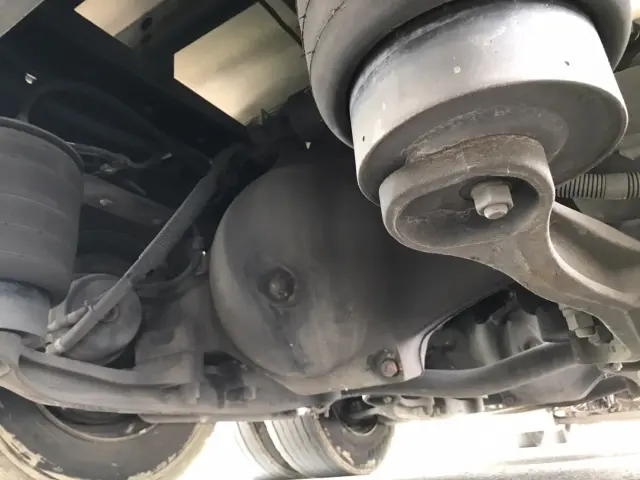 日野 プロフィア QKG-FW1EXBG(8x4)の写真17