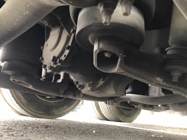 日野 プロフィア QKG-FW1EXBG(8x4)の写真18