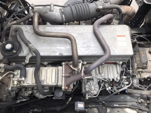 日野 プロフィア QKG-FW1EXBG(8x4)の写真20