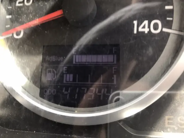 日野 プロフィア QKG-FW1EXBG(8x4)の写真24