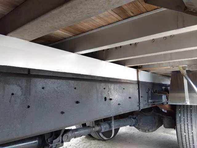 いすゞ ギガ KL-CVR80P3(2WD)の写真13