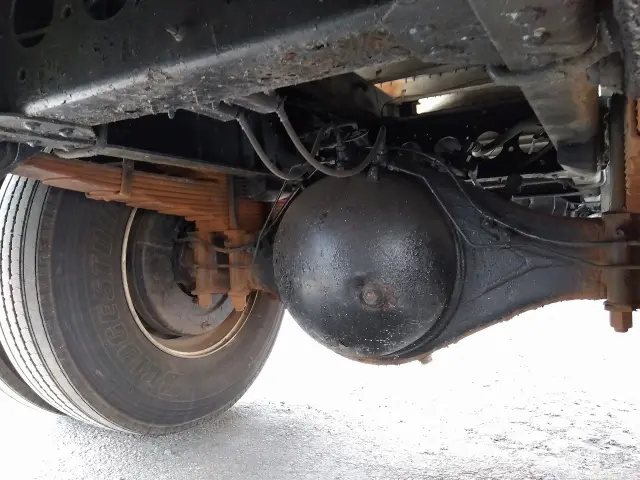 いすゞ ギガ KL-CVR80P3(2WD)の写真16