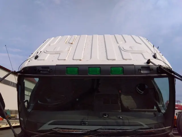 いすゞ ギガ KL-CVR80P3(2WD)の写真17