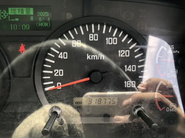 いすゞ フォワード SKG-FRR90S2(2WD)の写真24