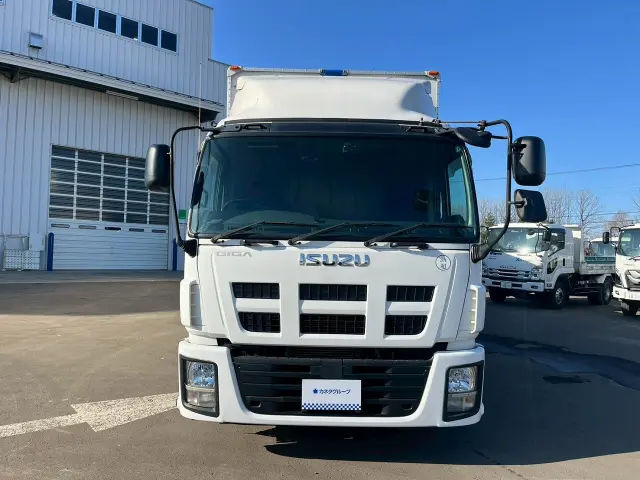 いすゞ ギガ QKG-CYJ77A(8x4)の写真3