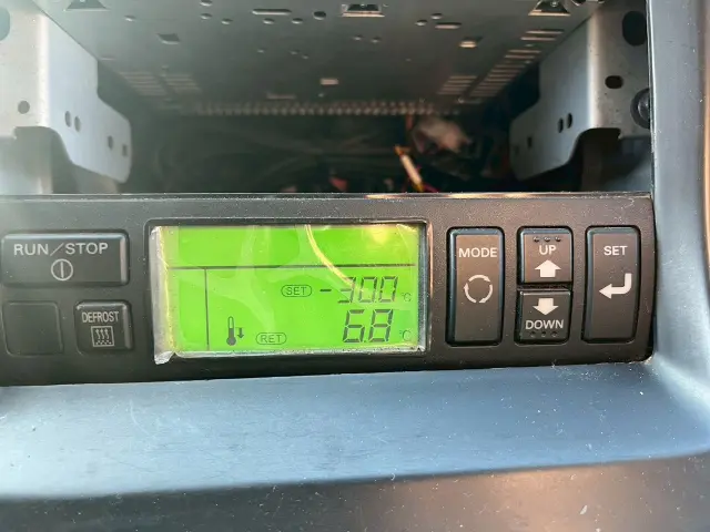 いすゞ ギガ QKG-CYJ77A(8x4)の写真21