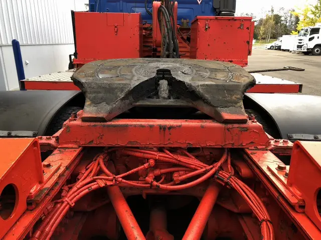 日野 プロフィア QDG-SS1EKDA(6x4)の写真8