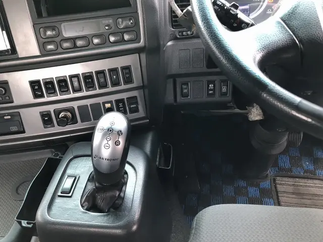 日野 プロフィア QDG-SS1EKDA(6x4)の写真23