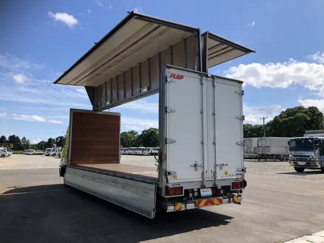 日野 レンジャー QKG-FE7JPAA(2WD)の写真8