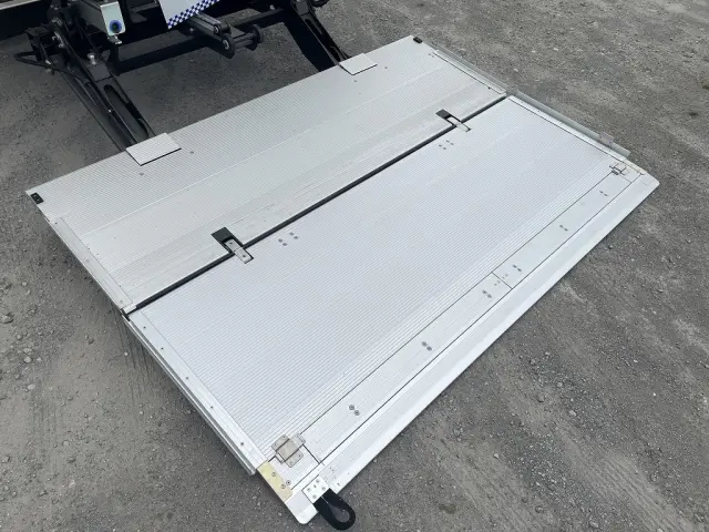 日野 レンジャー 2KG-FD2ABG(2WD)の写真12