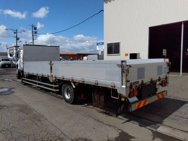 いすゞ フォワード TKG-FRR90S2(2WD)の写真4