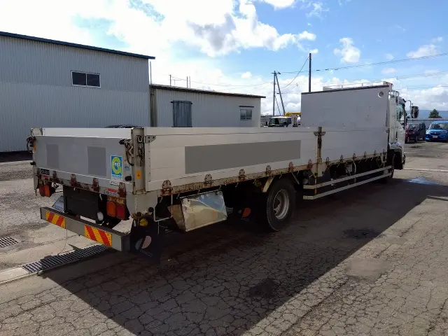 いすゞ フォワード TKG-FRR90S2(2WD)の写真6