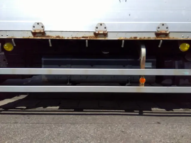 いすゞ フォワード TKG-FRR90S2(2WD)の写真16