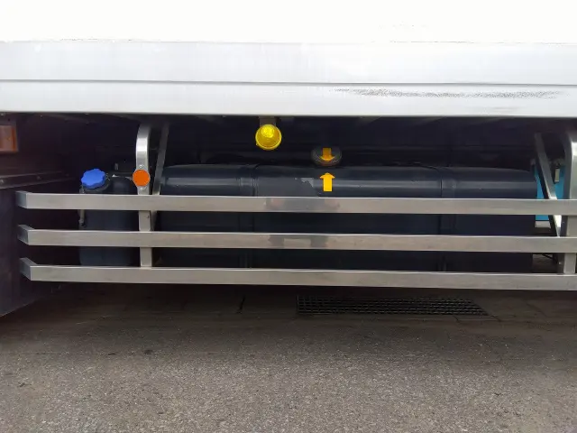 日野 プロフィア QPG-FW1EXEG(8x4)の写真13