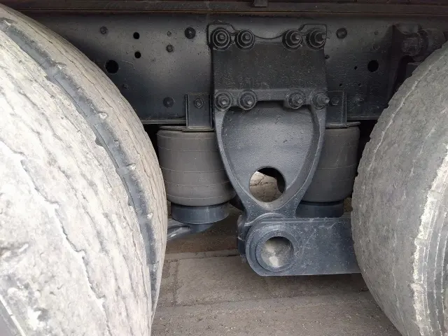 日野 プロフィア QPG-FW1EXEG(8x4)の写真15