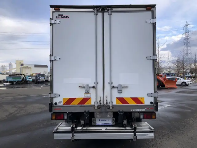 いすゞ エルフ TPG-NPR85AN(2WD)の写真5