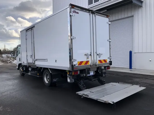 いすゞ エルフ TPG-NPR85AN(2WD)の写真10