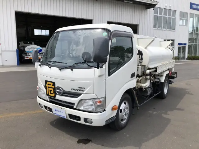 日野 デュトロ TKG-XZU685M(4WD)の写真1