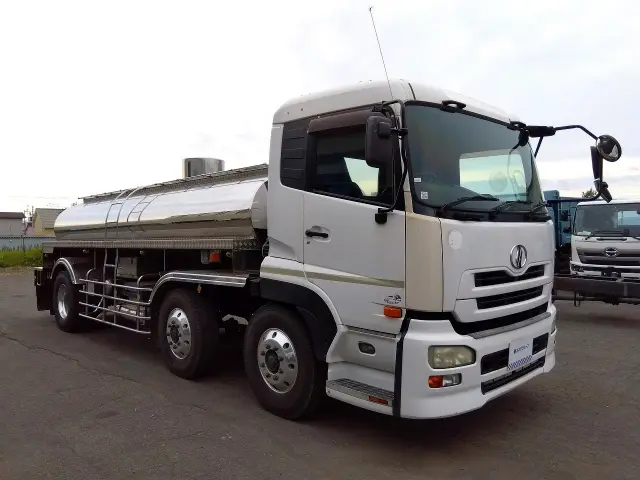 ＵＤ クオン ADG-CV4YL(6x2)の写真2