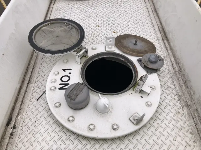 いすゞ フォワード SKG-FSR90S2(2WD)の写真8