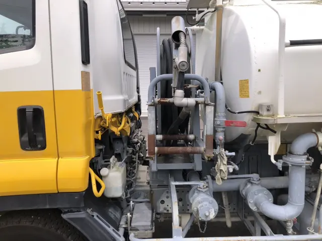 いすゞ フォワード SKG-FSR90S2(2WD)の写真9