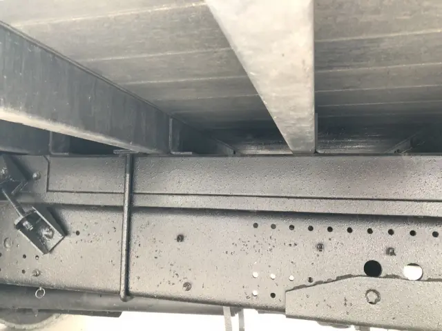 いすゞ フォワード 2RG-FTR90V2(2WD)の写真14