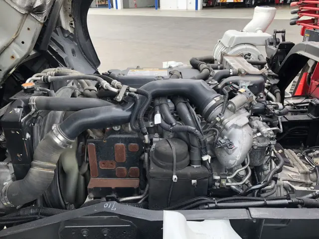 いすゞ フォワード 2RG-FTR90V2(2WD)の写真19