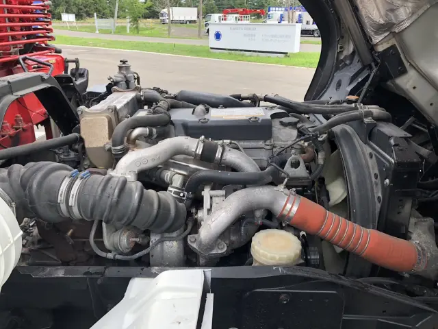 いすゞ フォワード 2RG-FTR90V2(2WD)の写真20